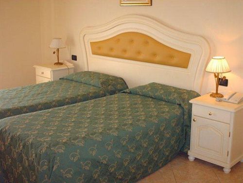 Hotel Club Residence Roscianum Rossano Stazione Luaran gambar